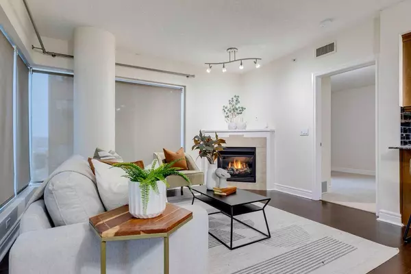 Calgary, AB T2P 5P6,920 5 AVE SW #1108