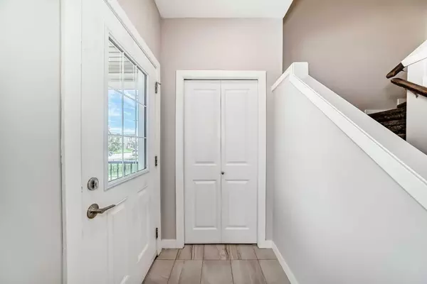 Calgary, AB T3K 0R7,46 Panora ST NW