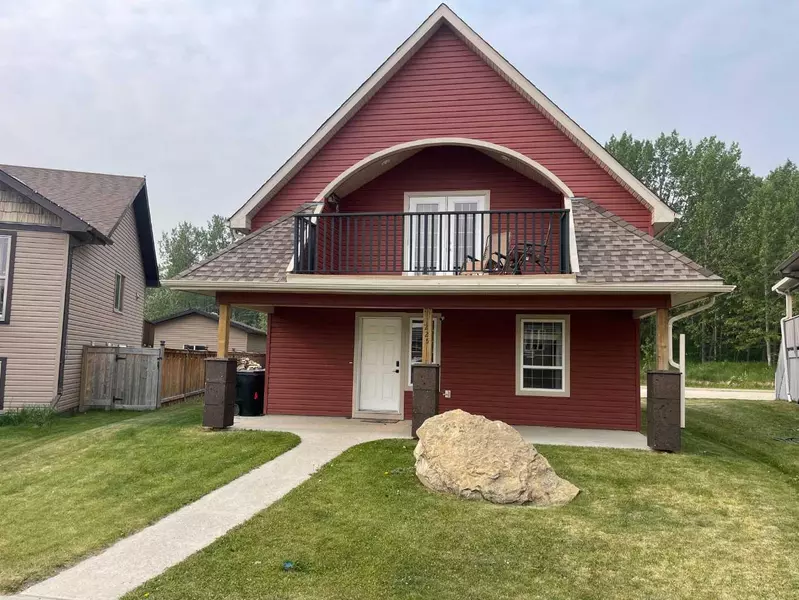 225 Valarosa PL, Didsbury, AB T0M 0W0