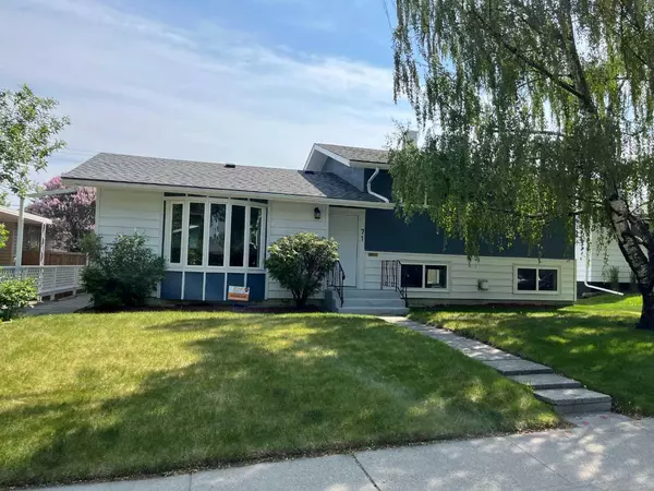 71 Fyffe RD SE, Calgary, AB T2H 1C2
