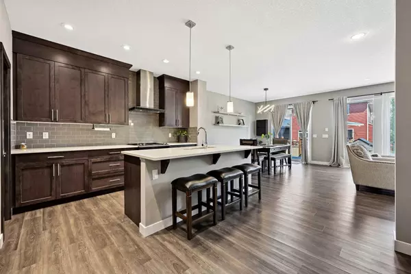 Airdrie, AB T4B 5A7,214 Bayview CIR SW