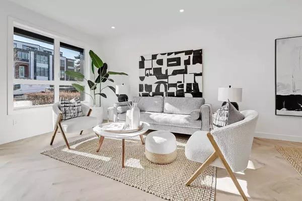 Calgary, AB T2T 1M3,1524 29 AVE SW #3