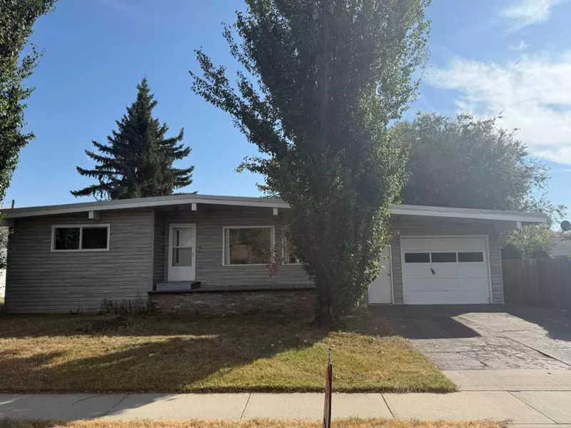 88 Villa ST, Drumheller, AB T0J 0Y1