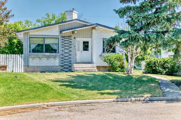 418 Ellis CRES, High River, AB T1V 1J1