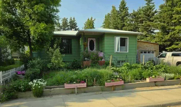 221 Center AVE NE, Milk River, AB T0K 1M0