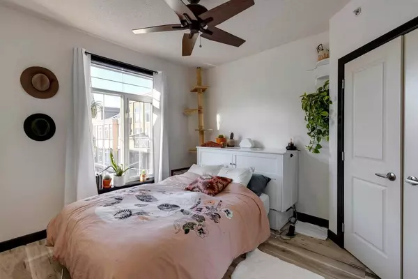 Calgary, AB T2T6K3,1800 14A ST SW #415