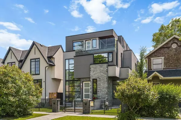 129 10 AVE NW, Calgary, AB T2M0B4