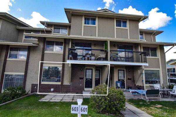 Calgary, AB T2W 3N6,2200 Woodview DR SW #604