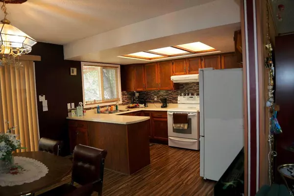Coleman, AB T0K 0M0,2322 86A ST