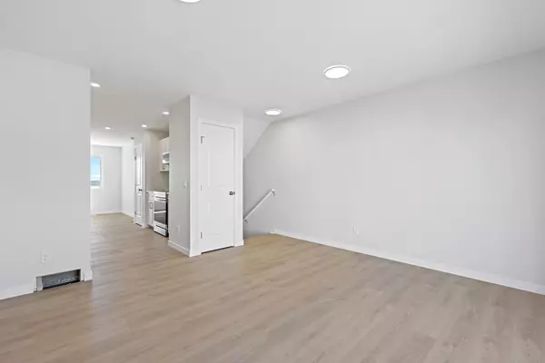 Didsbury, AB T0M0W0,11 Park LN