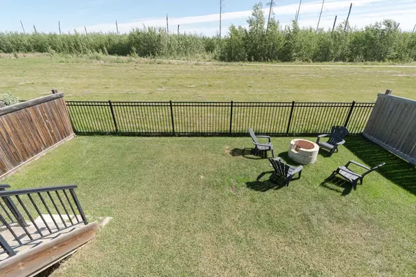 Fort Mcmurray, AB T9K 0Z8,404 Dixon RD