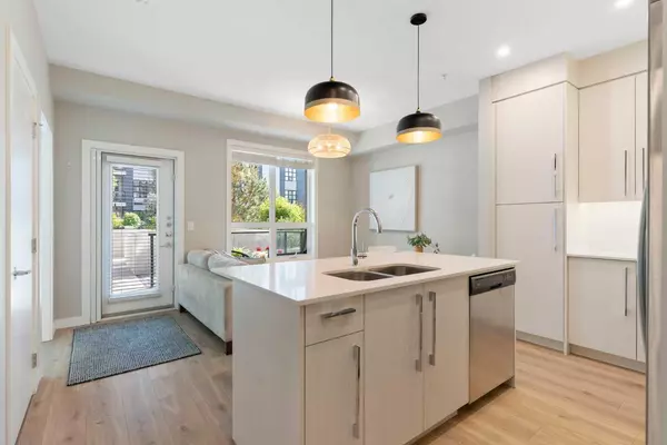 Calgary, AB T3B 6J9,383 Smith ST NW #110