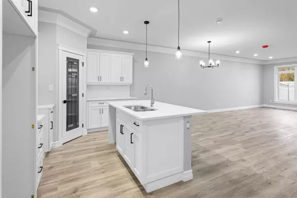 Camrose, AB T4V 5K9,3303 50A Street Close