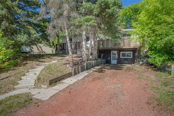Calgary, AB T3B 0Z7,4908 23 AVE NW