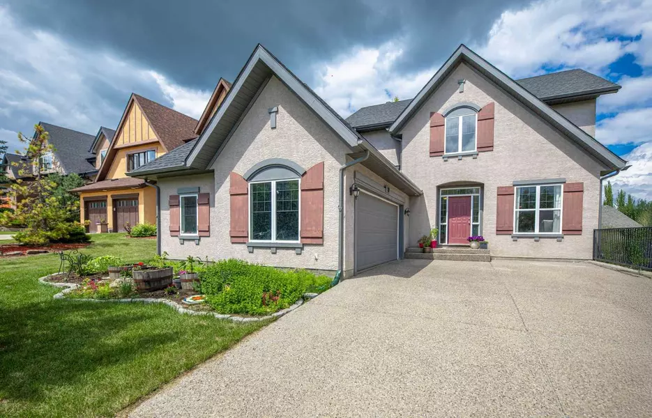 10 Tusslewood HTS NW, Calgary, AB T3L2M6