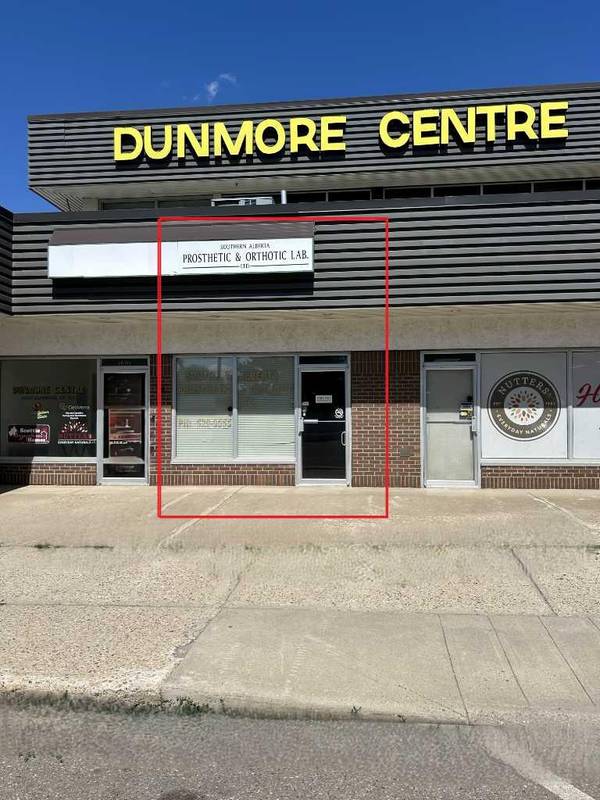 1601 Dunmore RD SE #104, Medicine Hat, AB T1A 1Z8