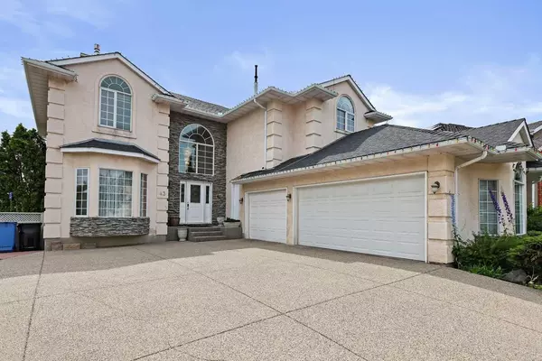 43 Schiller CRES NW, Calgary, AB T3L 1W7