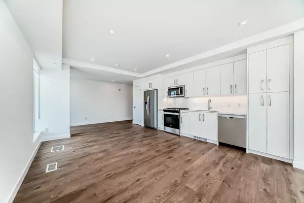 Calgary, AB T2N 5G5,110 18A ST NW #201