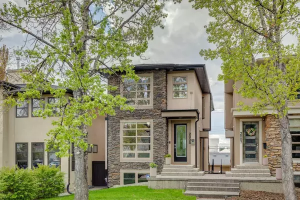 2005 32 AVE SW, Calgary, AB T2T 1W7