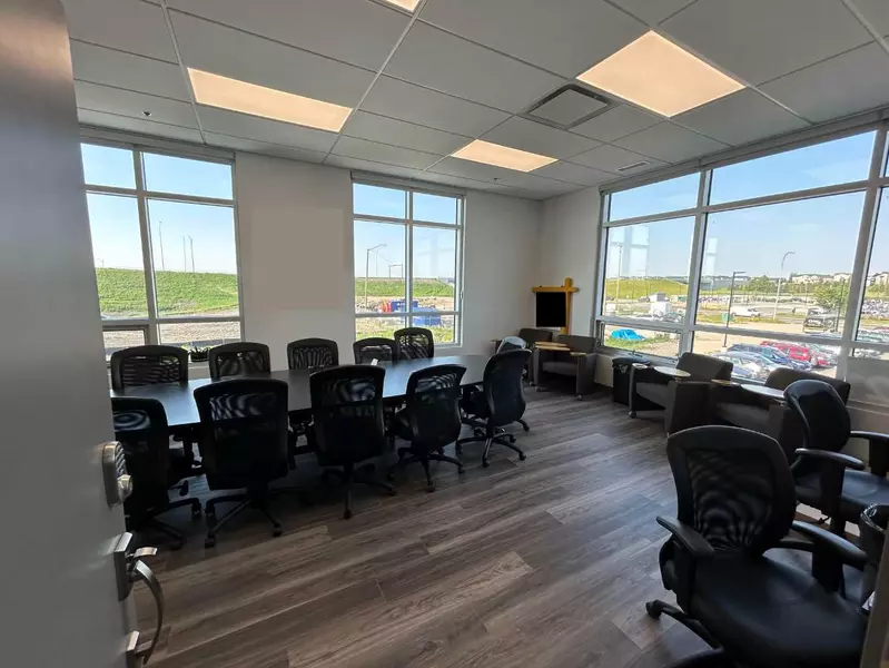 2974 Main ST SE #Unit 200, Airdrie, AB T4B 3G4