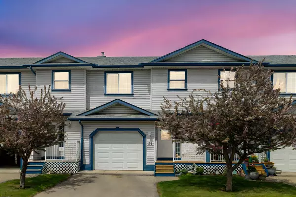 33 Stonegate DR NW #31, Airdrie, AB T4B 2V9