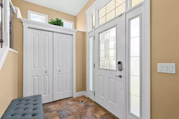 Airdrie, AB T4A 0E5,117 Kingsland CT SE