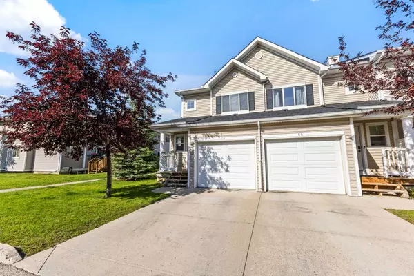 70 Country Village Villas NE, Calgary, AB T3K 0L7