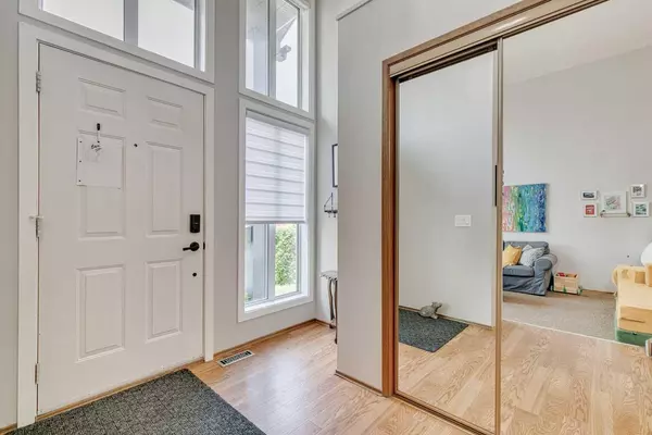 Calgary, AB T2Y 2K9,24 Millcrest RD SW