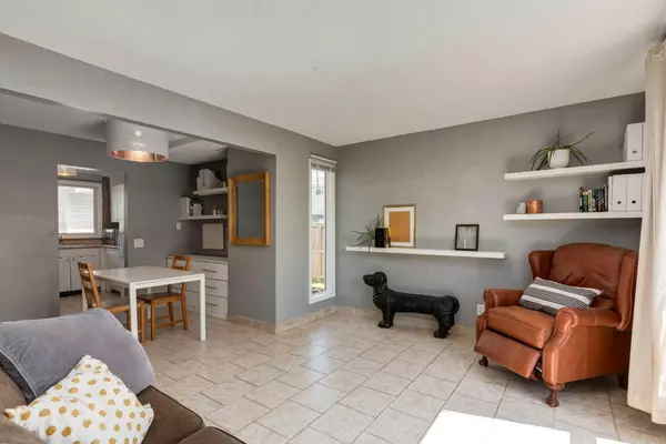 Calgary, AB T2A 2G7,5425 Pensacola CRES SE #21