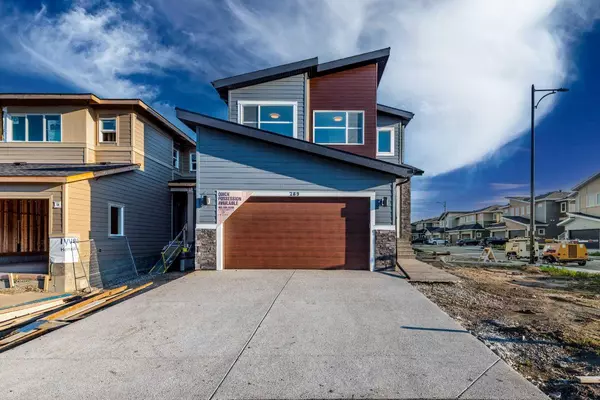 289 Waterford Heath, Chestermere, AB T1X 2Z6