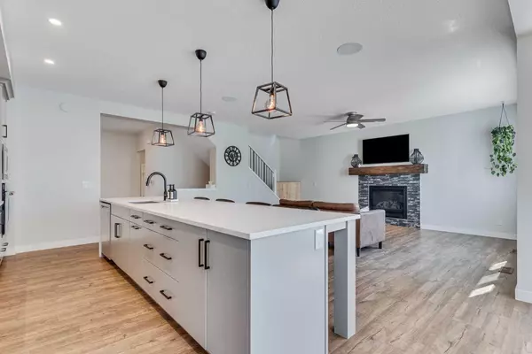 Calgary, AB T2X3Z1,99 Legacy Glen TER SE