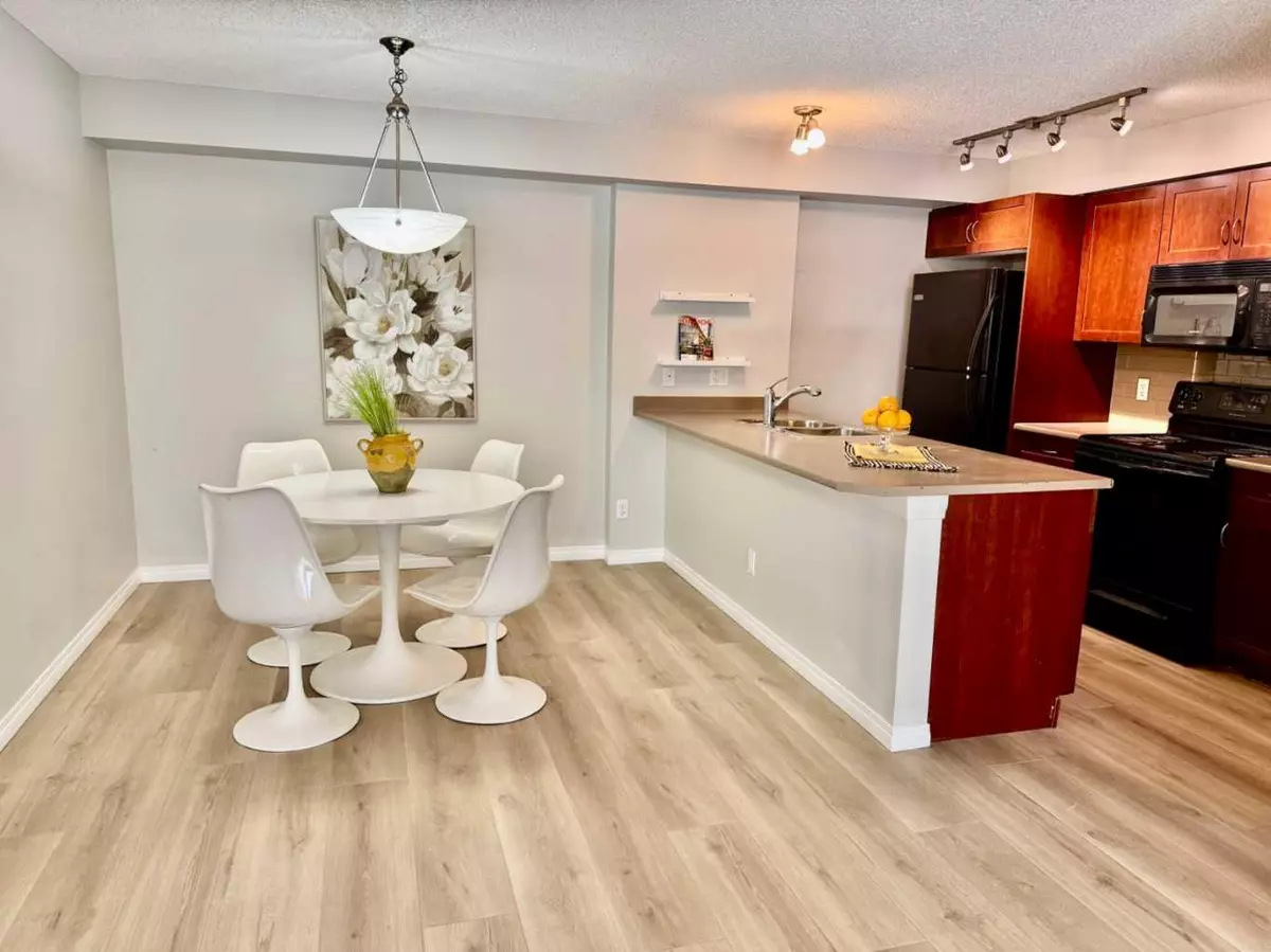 Calgary, AB T2Z0C4,214 Mckenzie Towne LN SE