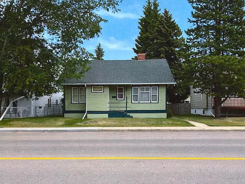 4809 48 ST, Camrose, AB T4V 1L4
