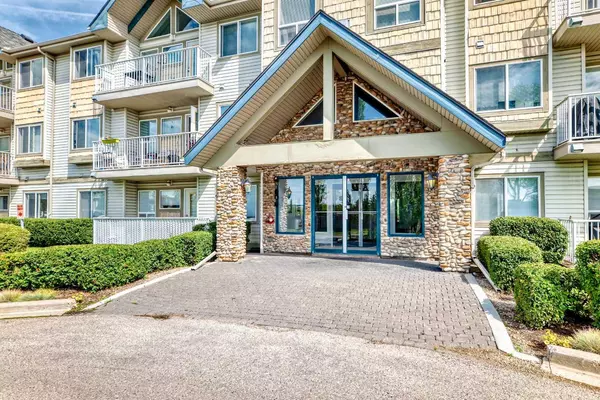 7 Harvest Gold MNR NE #313, Calgary, AB T3K 4Y3