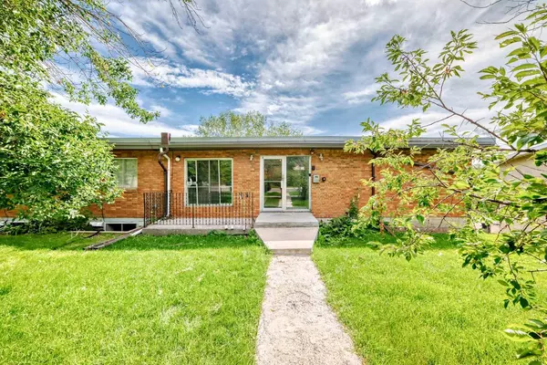 Calgary, AB T2K 1A2,4328 4 ST NW #303