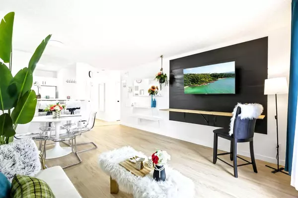 Calgary, AB T2A 1H1,1712 38 ST SE #103