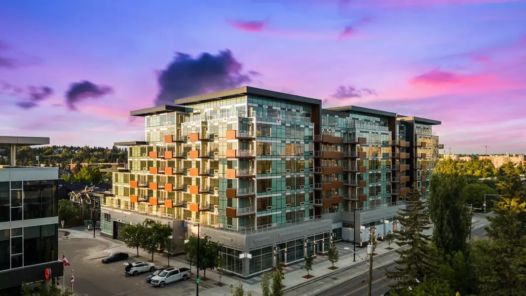 110 18A ST NW #302, Calgary, AB T2N 5G5