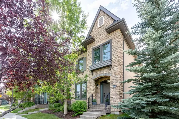 548 Quarry Park BLVD SE, Calgary, AB T2C 5E8