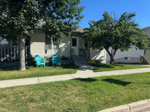 4920 53 Avenue #7, Whitecourt, AB T7S1V4