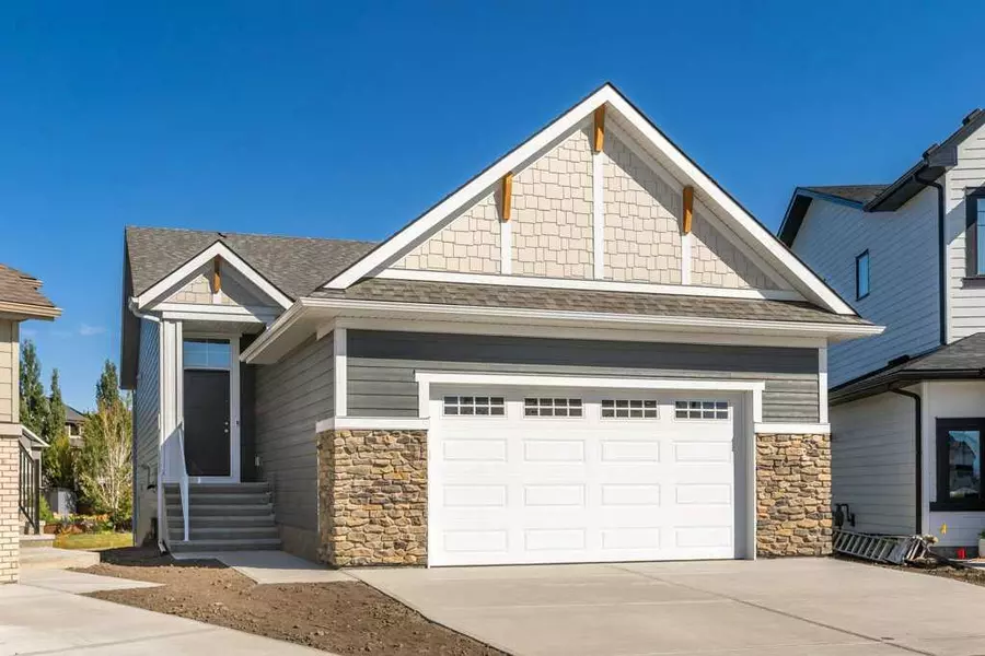 108 Monterey Bay SE, High River, AB T1V 0K3