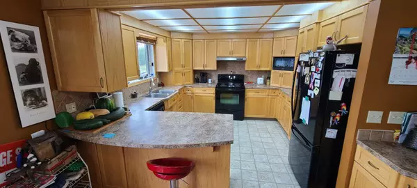 Vauxhall, AB T0K 2K0,120 7 AVE N