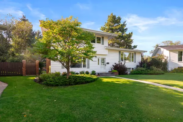 Camrose, AB T4V2H1,4212 59 Street Close