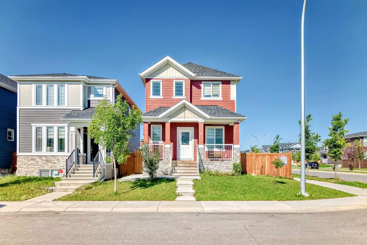 Calgary, AB T3N 0X7,8 Red Sky LN NE