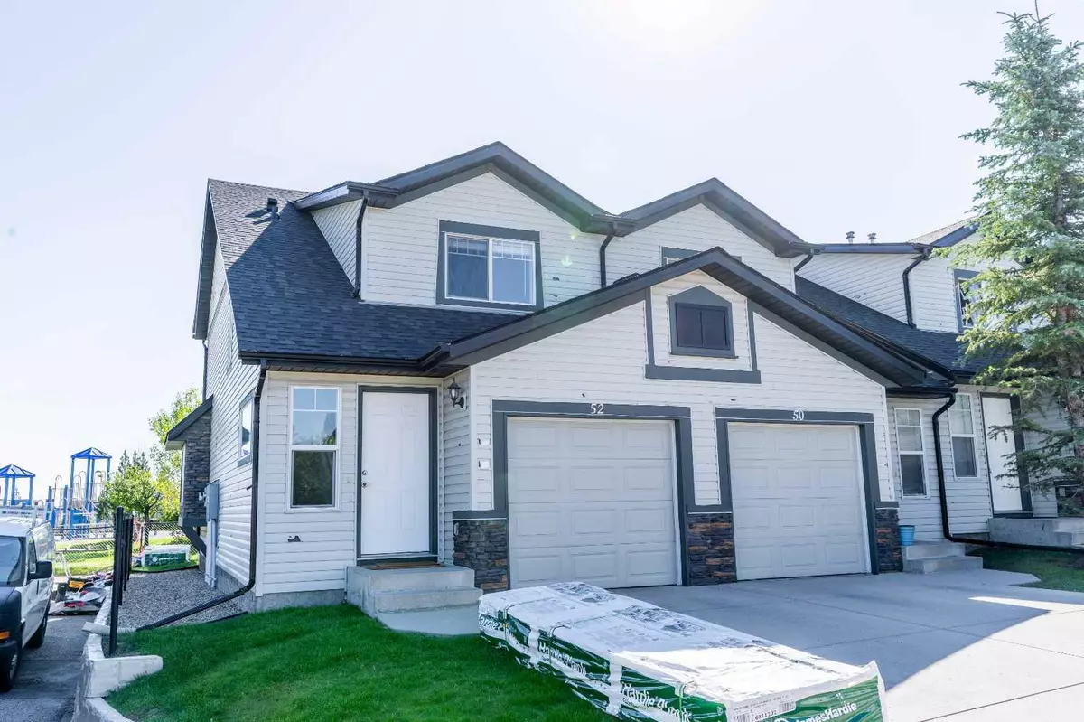 Calgary, AB T3K 0G6,52 Panatella Villas NW