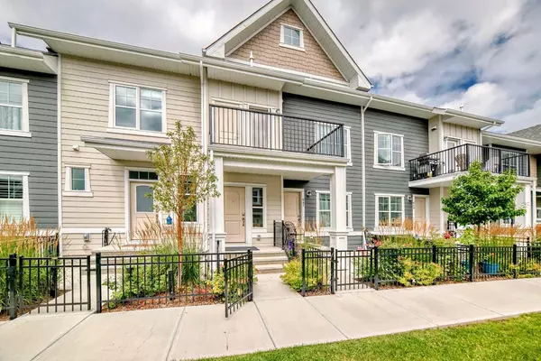 645 Cranbrook WALK SE, Calgary, AB T3M 2V5