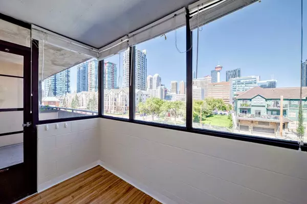 Calgary, AB T2G 1C6,111 14 AVE SE #413
