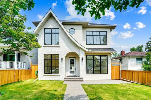 636 10 AVE NE, Calgary, AB T2E 0X8