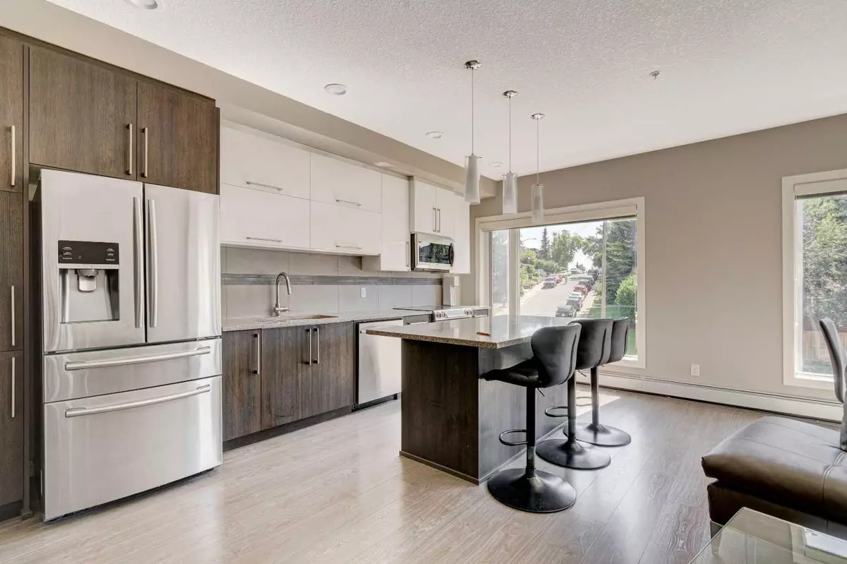 Calgary, AB T2S 3H4,93 34 AVE SW #205