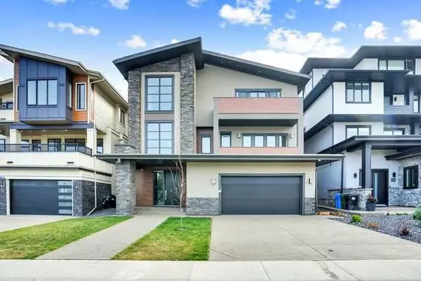 435 Patterson BLVD SW, Calgary, AB T3J 1E8