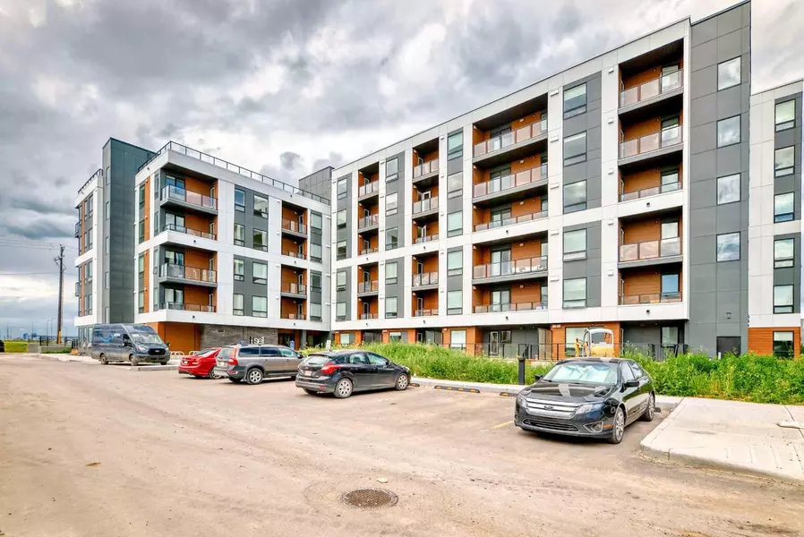 8500 19 AVE SE #1502, Calgary, AB T2A 7W8